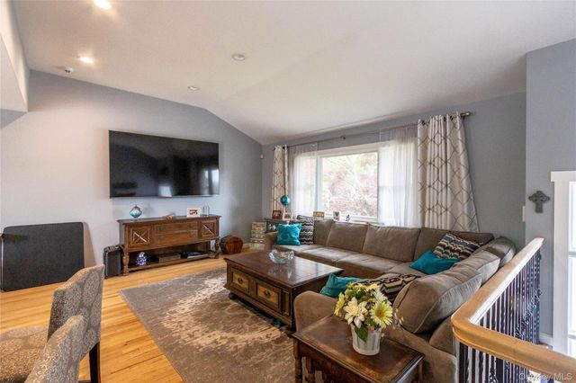 395 Saldane Avenue, North Babylon, NY 11703