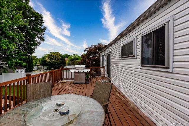 395 Saldane Avenue, North Babylon, NY 11703
