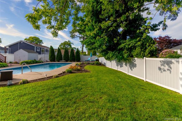 395 Saldane Avenue, North Babylon, NY 11703
