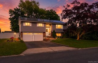 395 Saldane Avenue, North Babylon, NY 11703