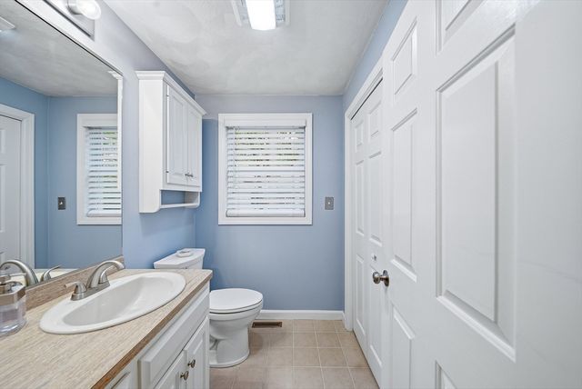35 Buena Vista Dr, Attleboro, MA 02703