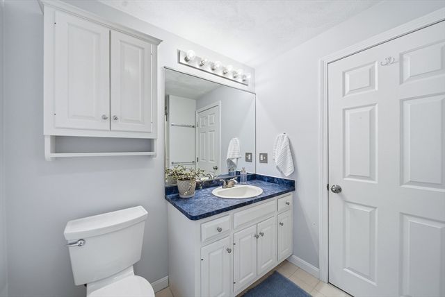 35 Buena Vista Dr, Attleboro, MA 02703