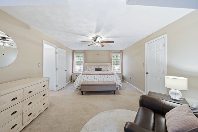 35 Buena Vista Dr, Attleboro, MA 02703