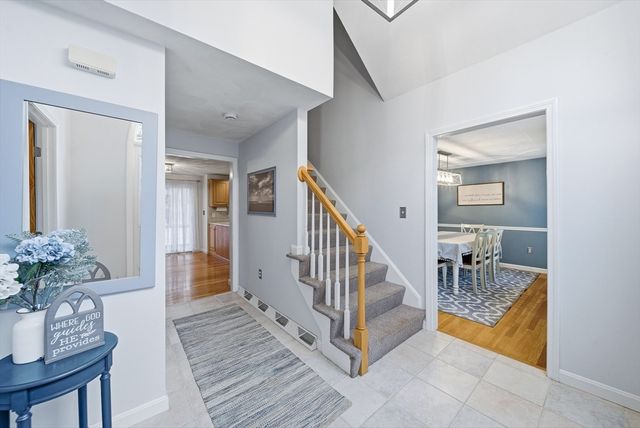35 Buena Vista Dr, Attleboro, MA 02703