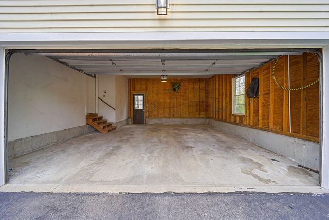 35 Buena Vista Dr, Attleboro, MA 02703