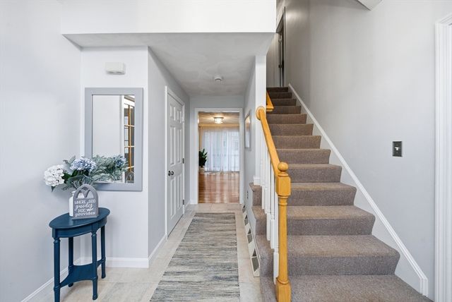 35 Buena Vista Dr, Attleboro, MA 02703