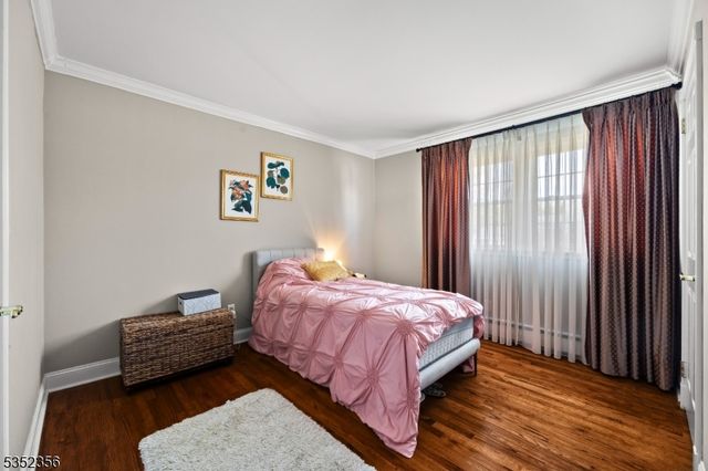 16 Baldwin Ter, Wayne Twp., NJ 07470