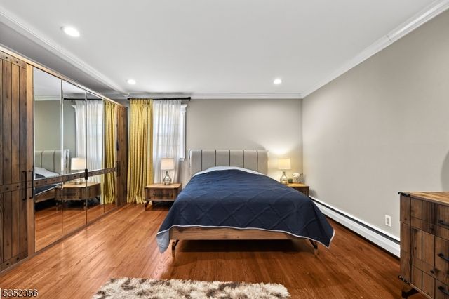 16 Baldwin Ter, Wayne Twp., NJ 07470