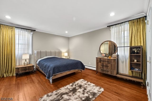 16 Baldwin Ter, Wayne Twp., NJ 07470