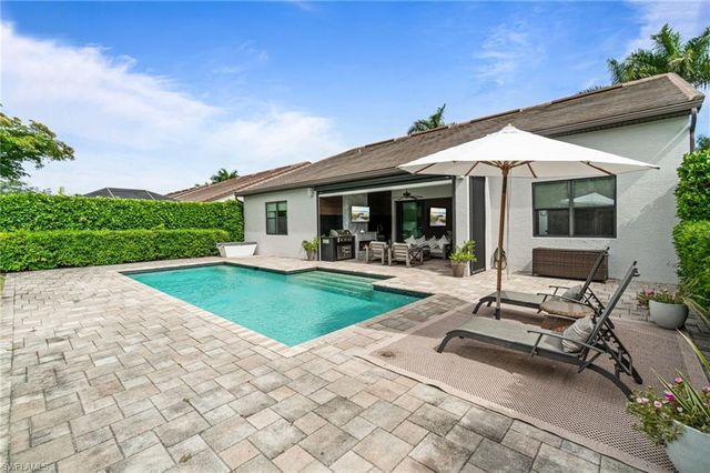 16201 Camden Lakes CIR, Naples, FL 34110