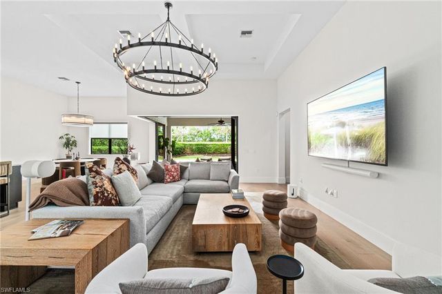 16201 Camden Lakes CIR, Naples, FL 34110