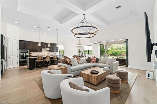 16201 Camden Lakes CIR, Naples, FL 34110