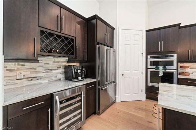 16201 Camden Lakes CIR, Naples, FL 34110