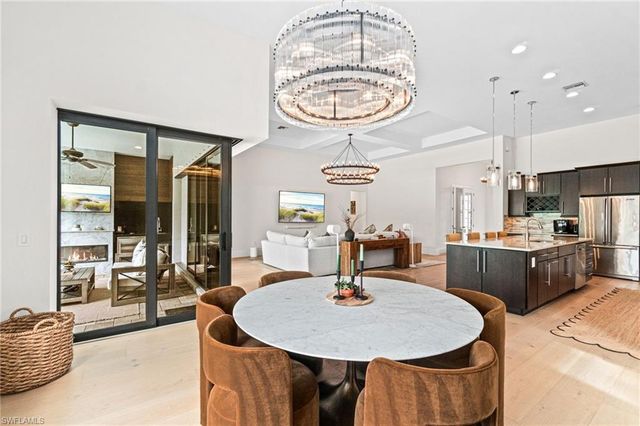 16201 Camden Lakes CIR, Naples, FL 34110