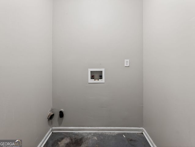 408 Rockbridge Court, Stone Mountain, GA 30088