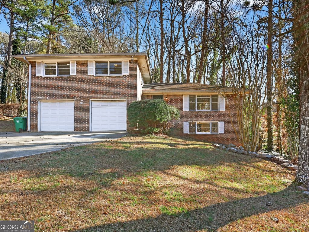 408 Rockbridge Court, Stone Mountain, GA 30088