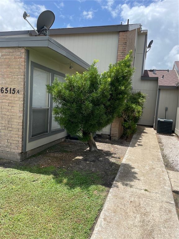 6513 Long Meadow Dr, Corpus Christi, TX 78413