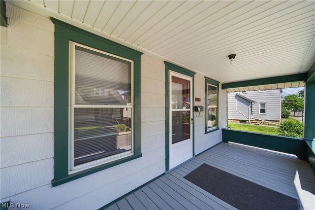 2613 Crown Place NW, Canton, OH 44708