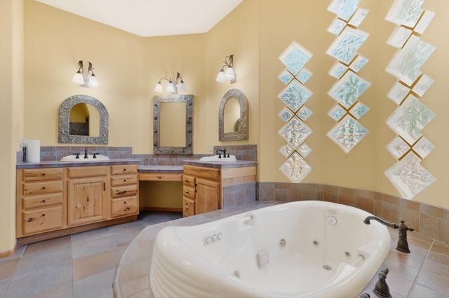 1480 Nez Perce Loop NE, Rio Rancho, NM 87144