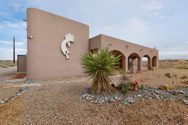 1480 Nez Perce Loop NE, Rio Rancho, NM 87144