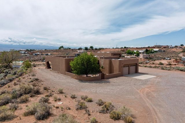 1480 Nez Perce Loop NE, Rio Rancho, NM 87144