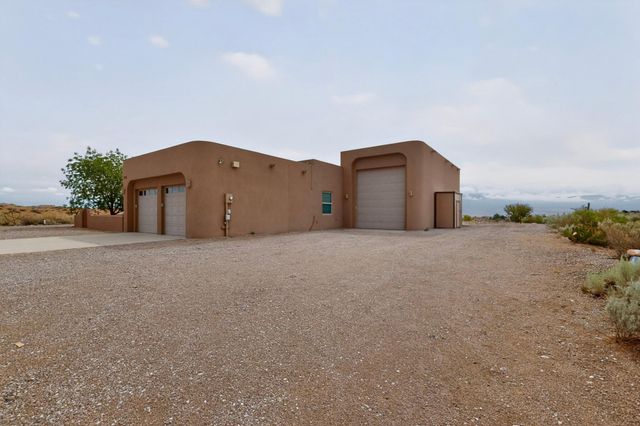 1480 Nez Perce Loop NE, Rio Rancho, NM 87144