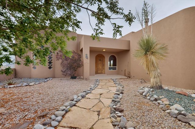 1480 Nez Perce Loop NE, Rio Rancho, NM 87144