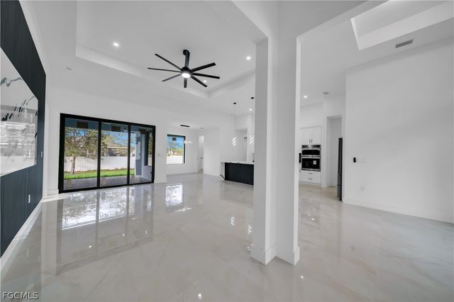 3100 41st ST W, Lehigh Acres, FL 33971