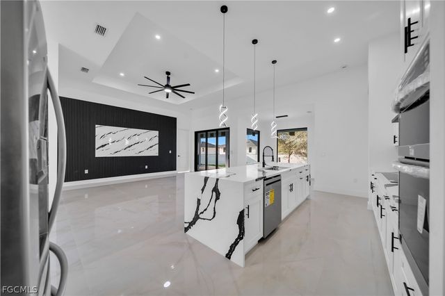 3100 41st ST W, Lehigh Acres, FL 33971