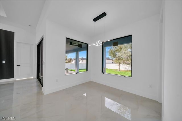 3100 41st ST W, Lehigh Acres, FL 33971