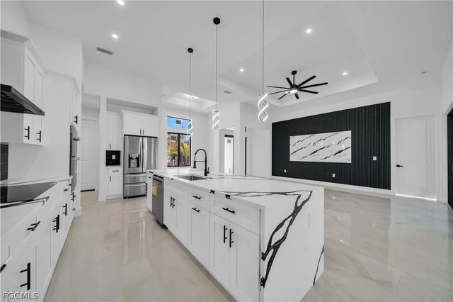 3100 41st ST W, Lehigh Acres, FL 33971