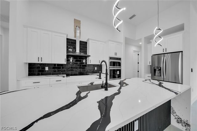 3100 41st ST W, Lehigh Acres, FL 33971