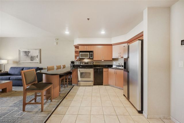 211 East Flamingo Road 209, Las Vegas, NV 89169