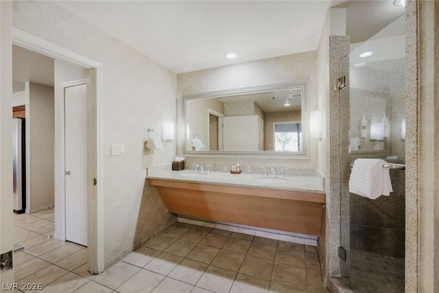 211 East Flamingo Road 209, Las Vegas, NV 89169