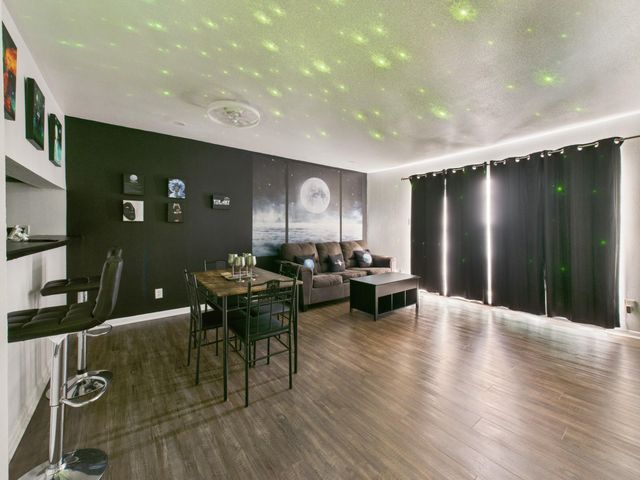 2814 S Bartell Drive 32, Houston, TX 77054