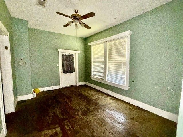 107 8th Street NE, Paris, TX 75460