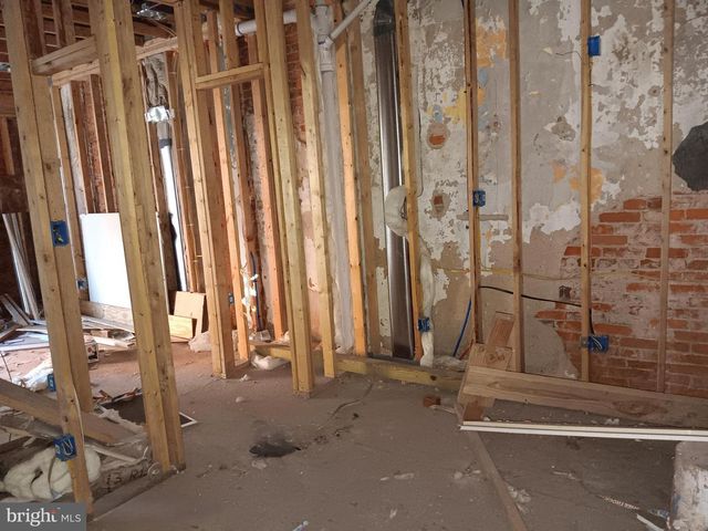 817 N BROOKLYN ST, Philadelphia, PA 19104