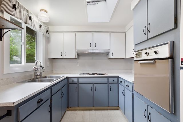 2527 Mcgregor Dr, Rancho Cordova, CA 95670