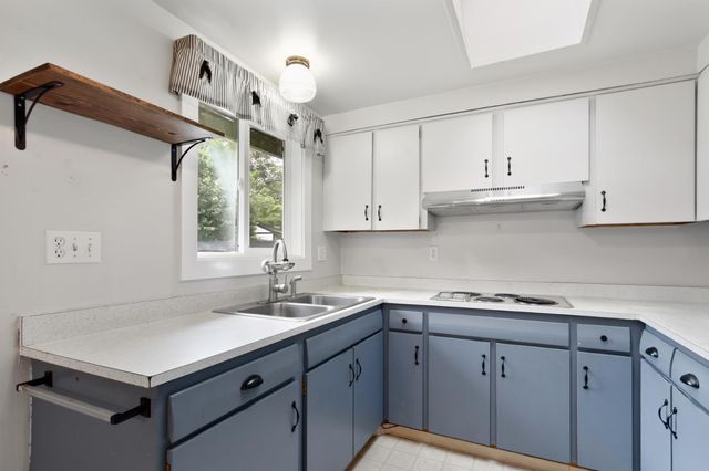 2527 Mcgregor Dr, Rancho Cordova, CA 95670