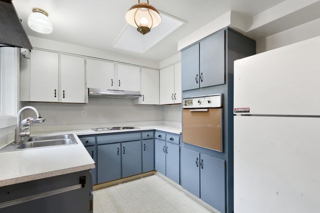 2527 Mcgregor Dr, Rancho Cordova, CA 95670