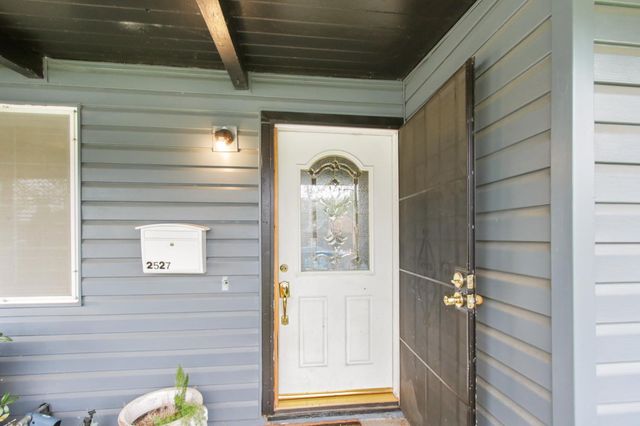 2527 Mcgregor Dr, Rancho Cordova, CA 95670