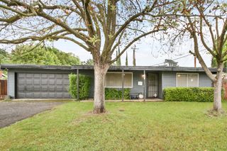 2527 Mcgregor Dr, Rancho Cordova, CA 95670