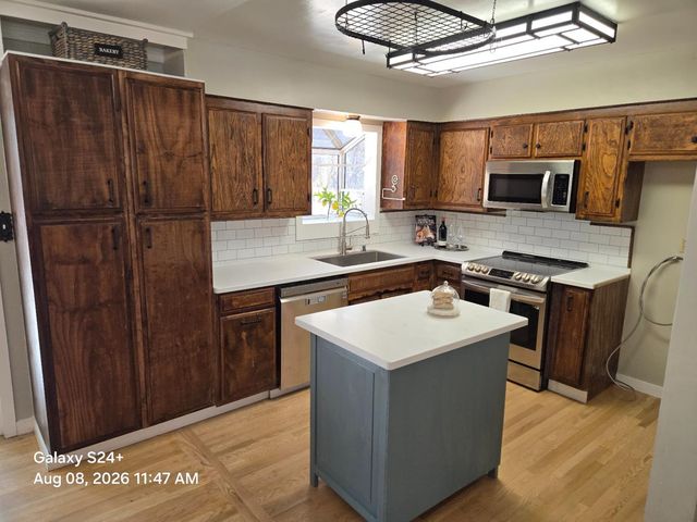 1525 Highland Cir, Placerville, CA 95667