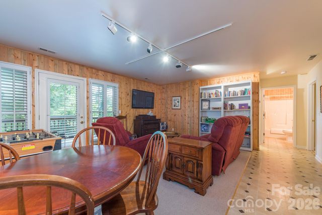 275 Allen Mountain Drive, Black Mountain, NC 28711