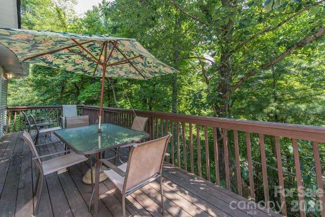 275 Allen Mountain Drive, Black Mountain, NC 28711