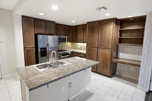 21301 Erwin 443, Woodland Hills, CA 91367