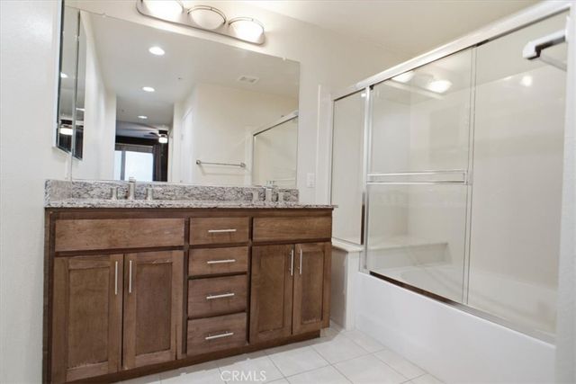 21301 Erwin 443, Woodland Hills, CA 91367