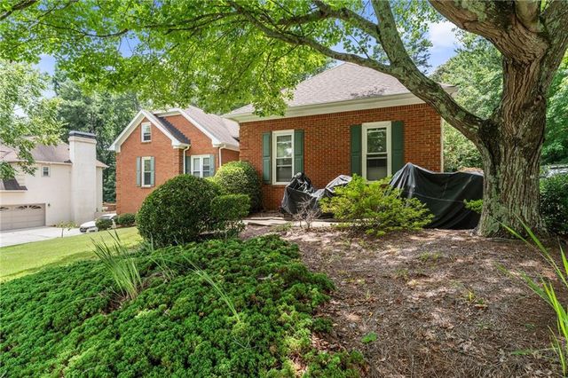 1199 Mountainside Trace NW, Kennesaw, GA 30152