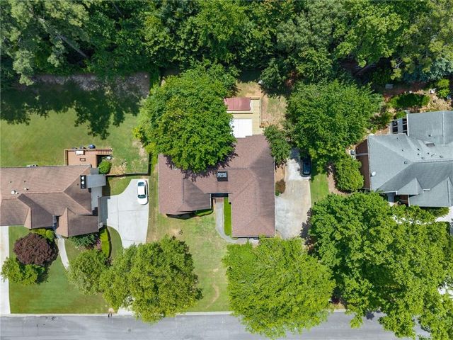 1199 Mountainside Trace NW, Kennesaw, GA 30152