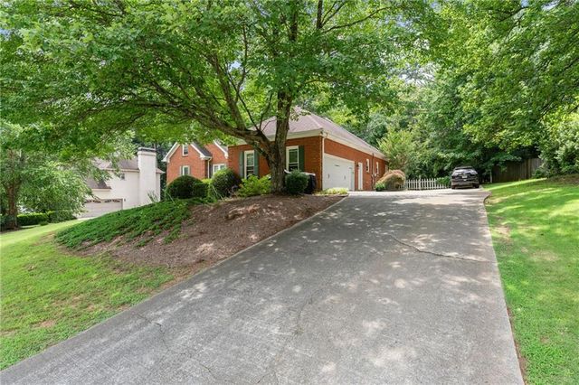 1199 Mountainside Trace NW, Kennesaw, GA 30152